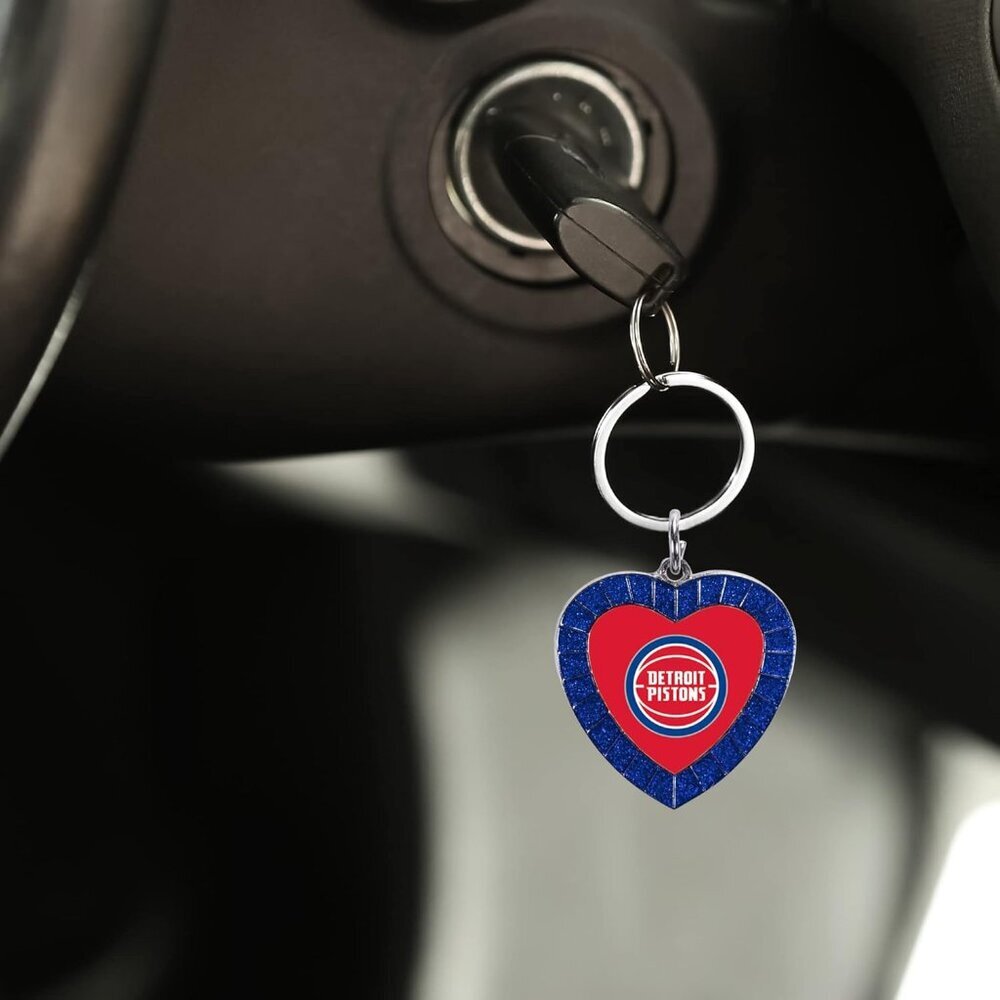 NFL Football Rhinestone Heart Keychain - Great Accessory - Picture 4 of 7